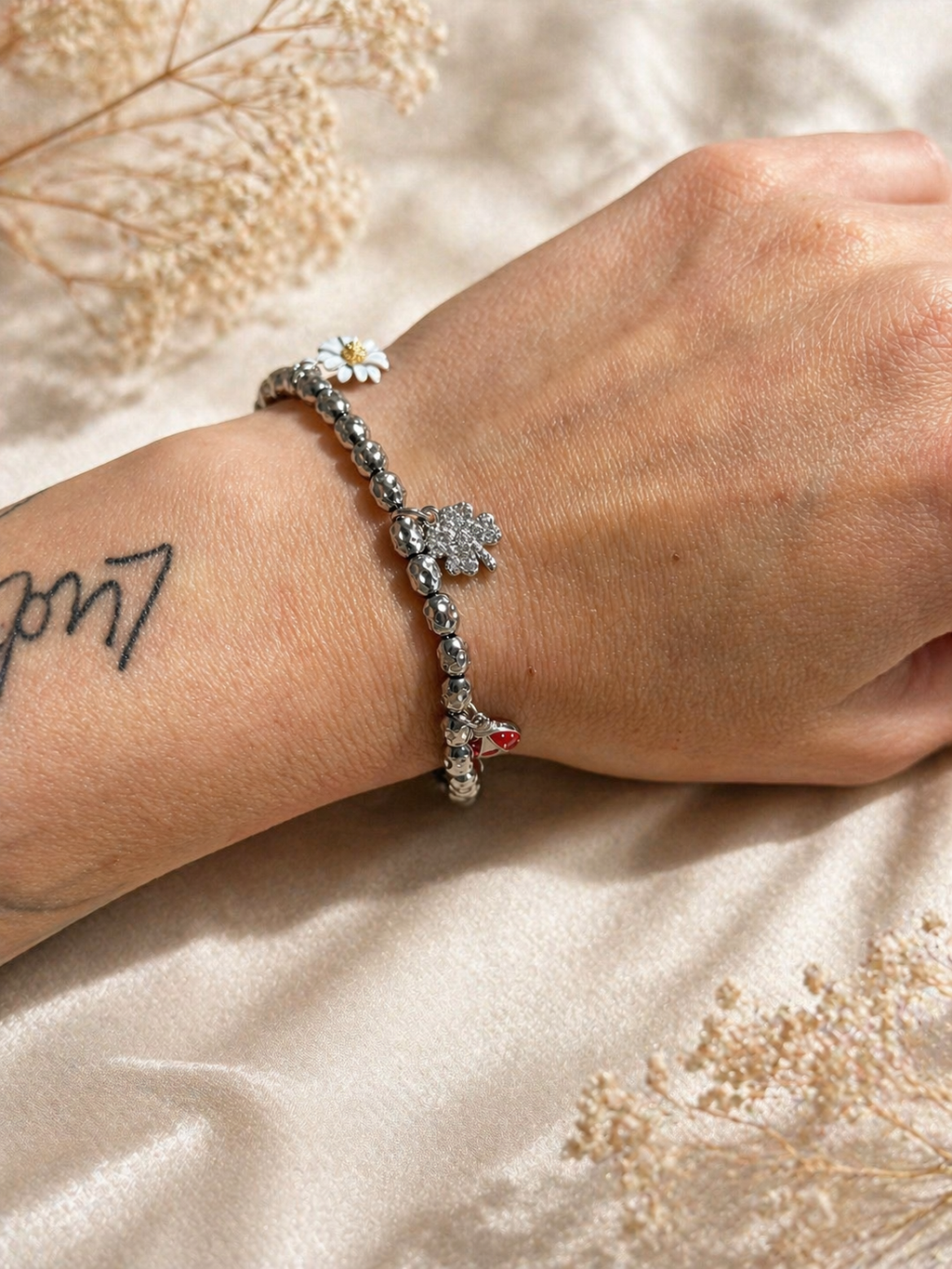 Daisy Bracelet