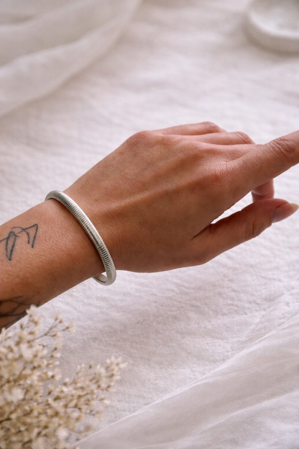 Essential Rigid Bracelet