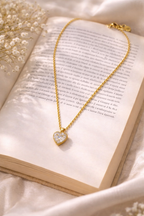 Amour Necklace