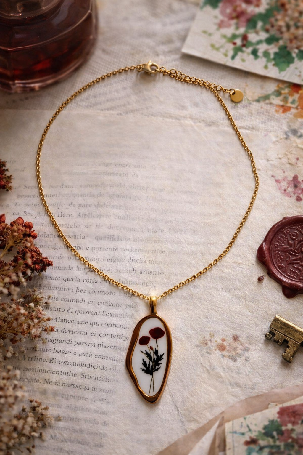 Aura Poppy large pendant necklace